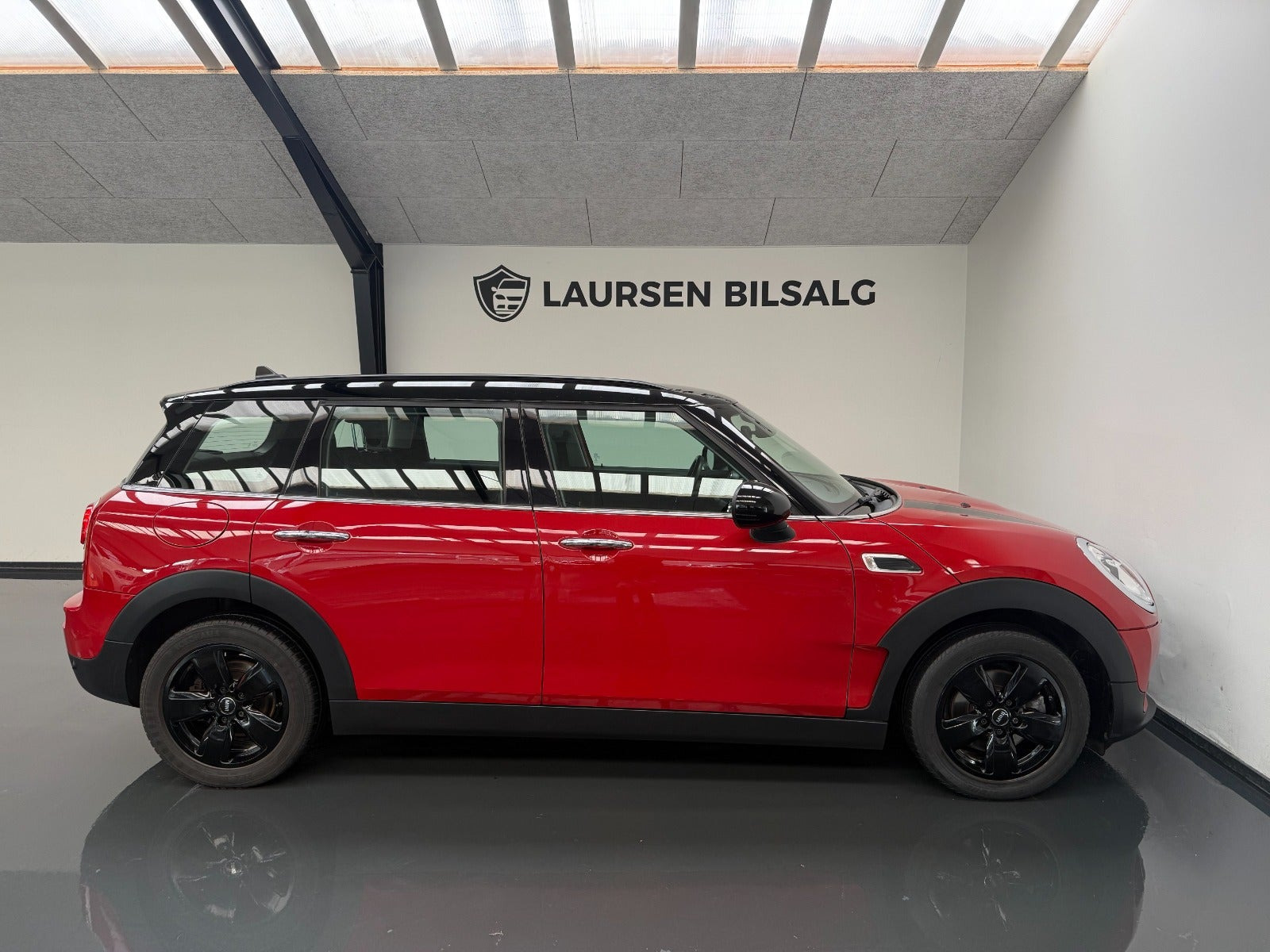 Rød Mini Clubman Cooper fra 2016