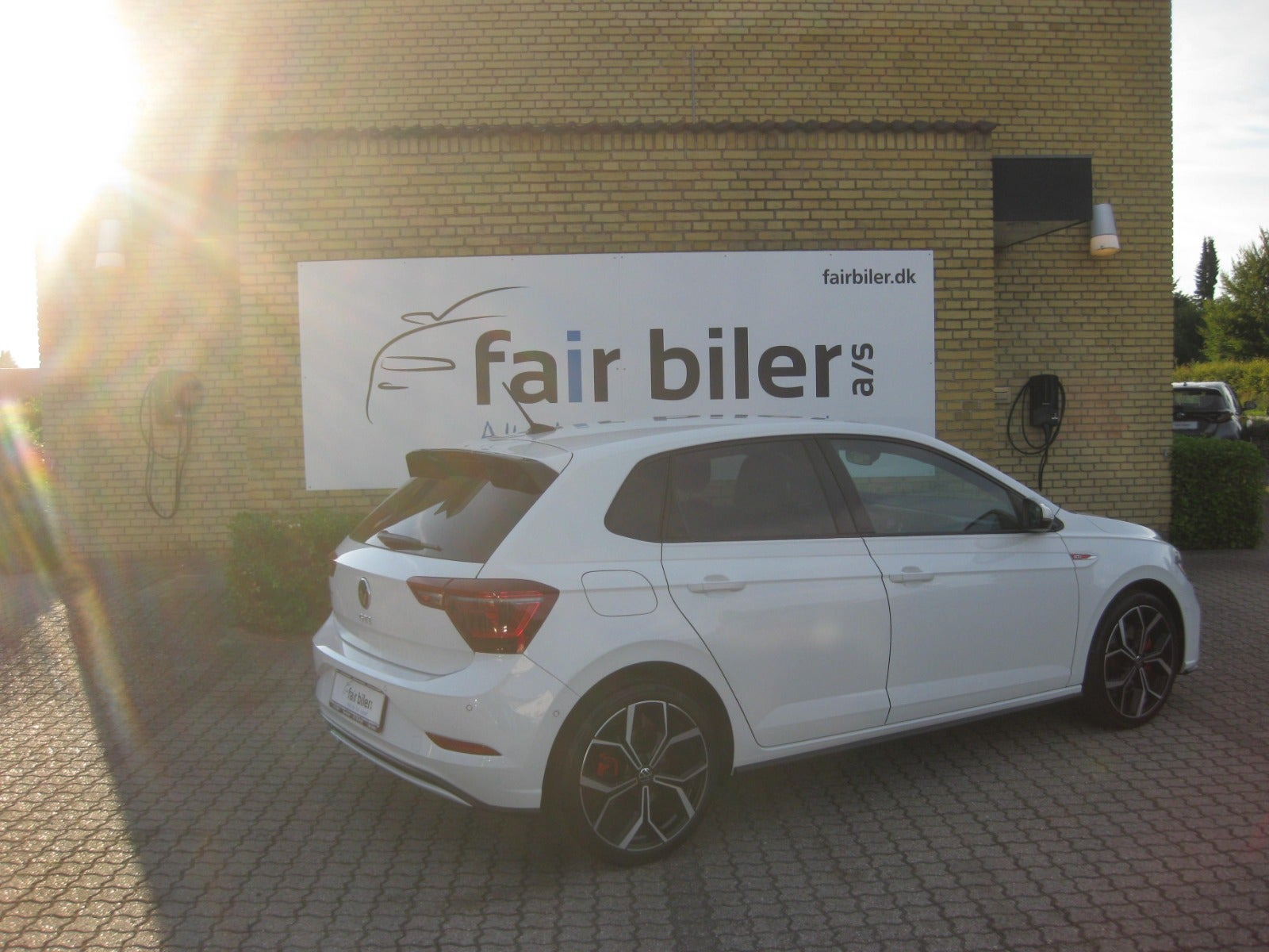 Hvid VW Polo fra 2024