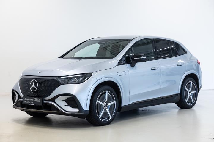 Sølv Mercedes EQE350 SUV fra 2025 set udefra