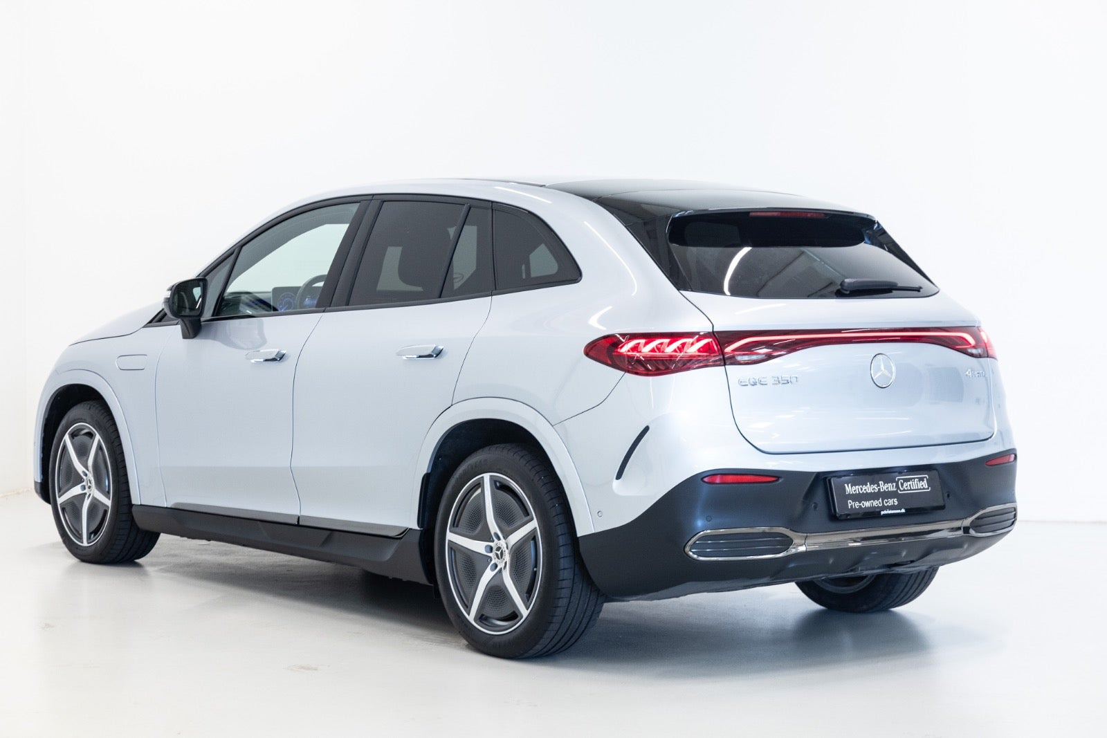 Sølv Mercedes EQE350 SUV fra 2025