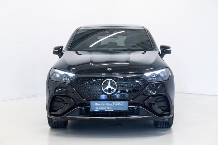 Sort Mercedes EQE350 SUV fra 2026
