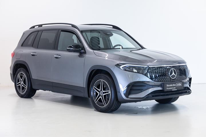 Grå Mercedes EQB250+ fra 2026