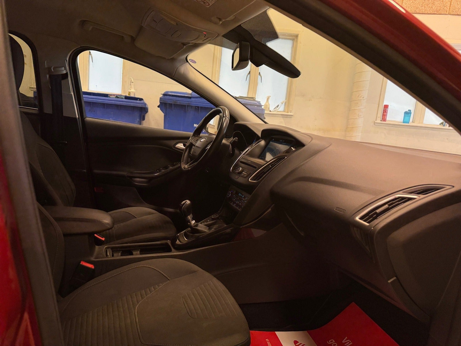Rød Ford Focus fra 2017