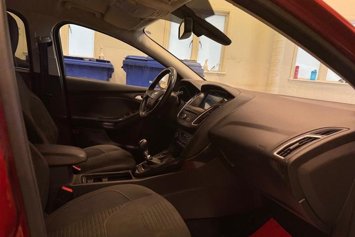 Rød Ford Focus fra 2017