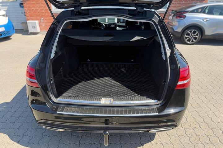 undefined Mercedes C200 fra 2017