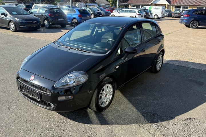 Sort Fiat Punto fra 2015