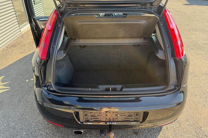 Sort Fiat Punto fra 2015