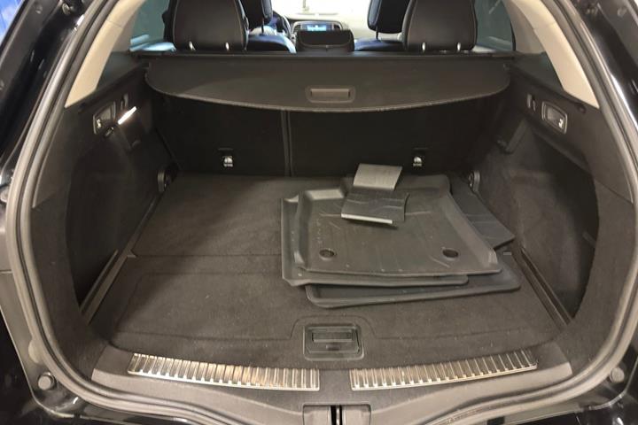 Sort Renault Megane IV fra 2017