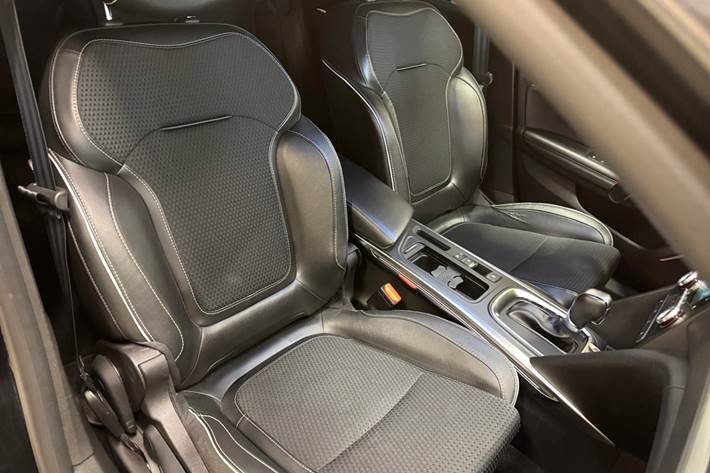 Sort Renault Megane IV fra 2017