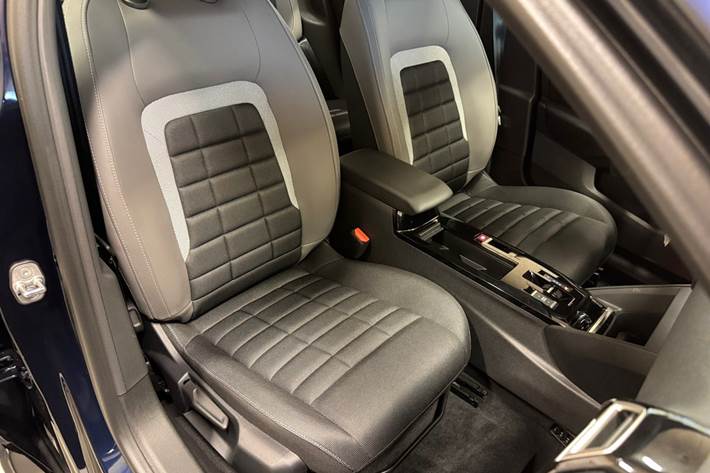 Blå Citroën ë-C4 fra 2025