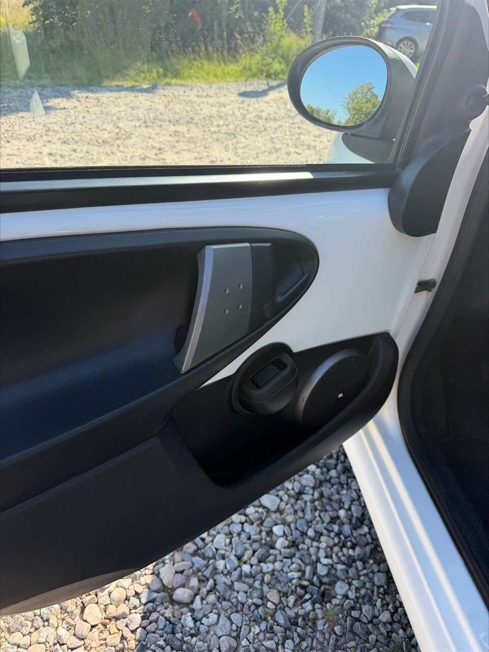 Hvid Toyota Aygo fra 2013