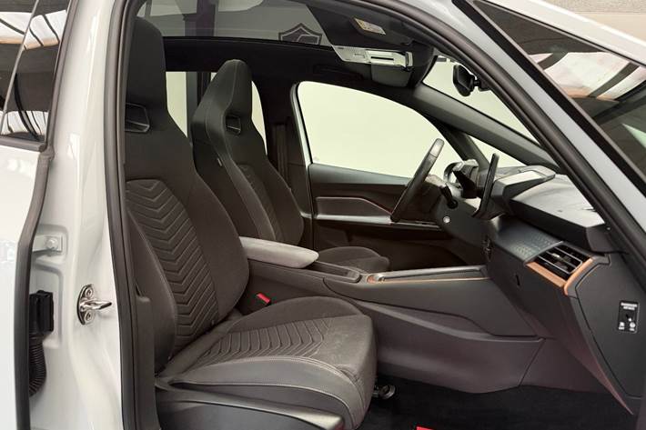 Hvid Cupra Born fra 2023