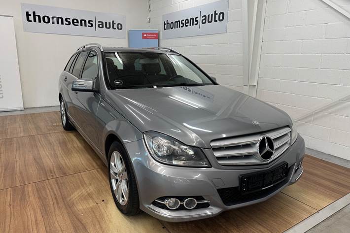 Grå Mercedes C200 fra 2014