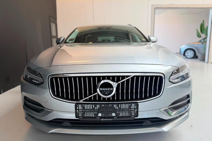 Grøn Volvo V90 fra 2017