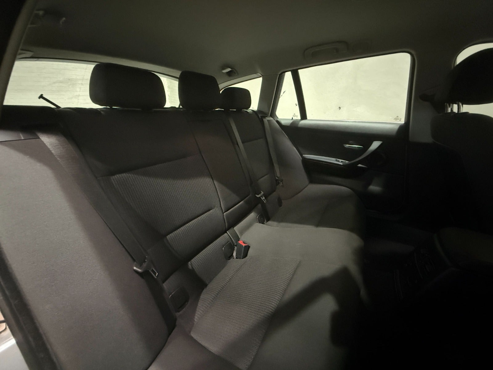 undefined BMW 325i fra 2009