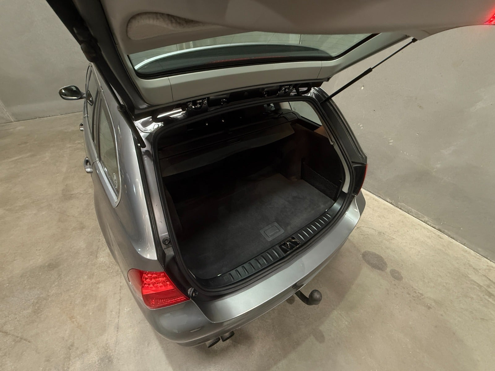 undefined BMW 325i fra 2009
