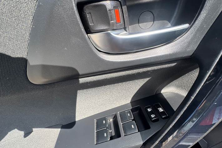 undefined Toyota Auris fra 2015