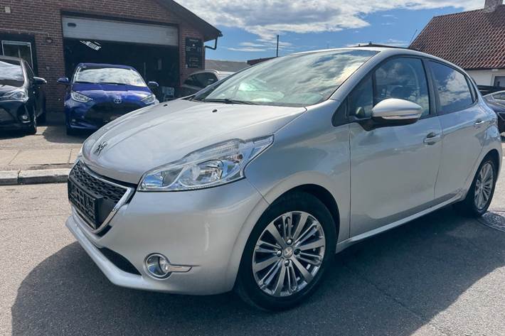 undefined Peugeot 208 fra 2014