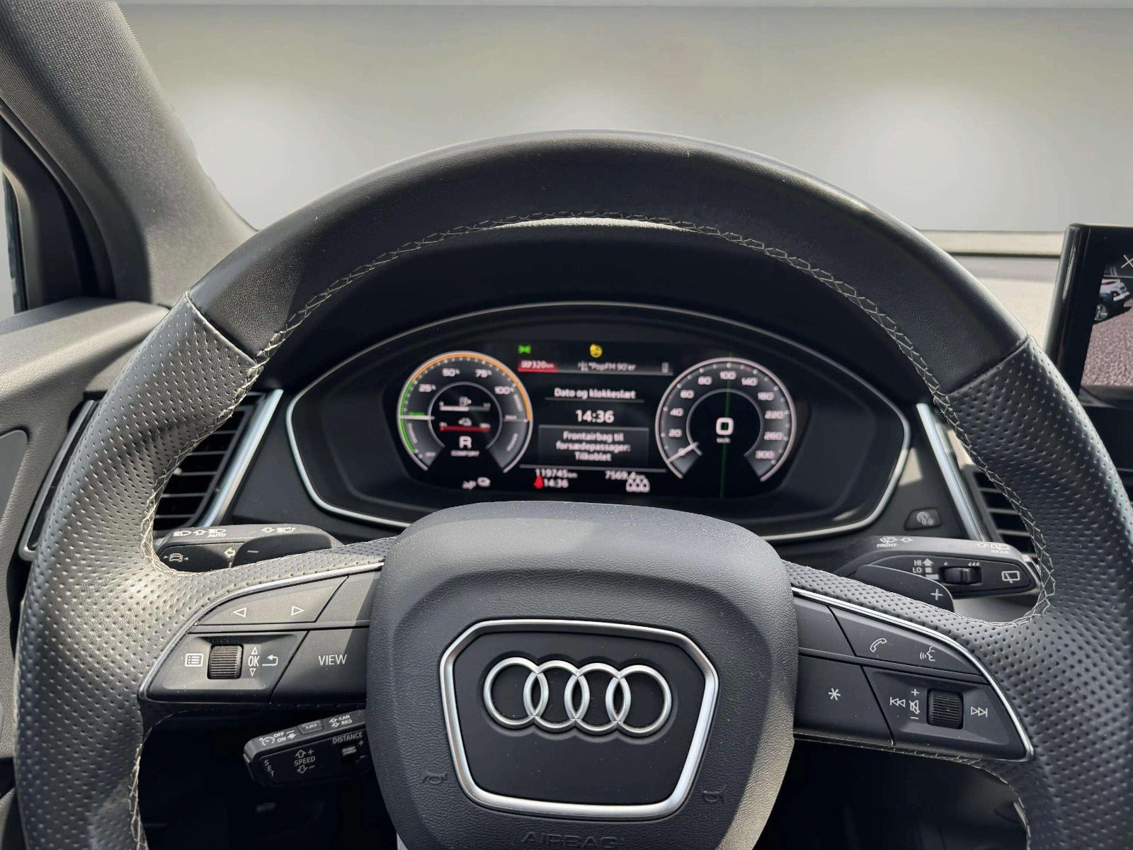 Grøn Audi Q5 fra 2023