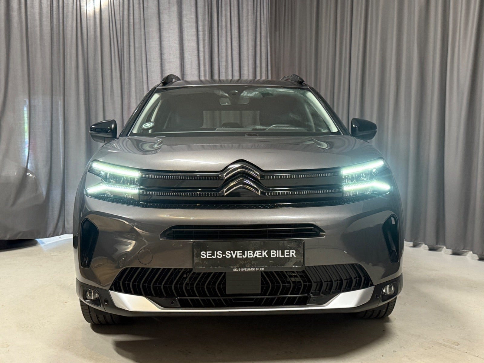 Grå Citroën C5 Aircross fra 2022