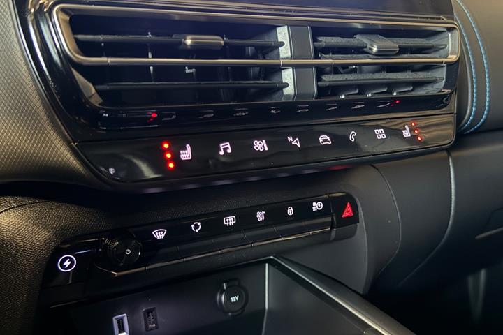 Grå Citroën C5 Aircross fra 2022