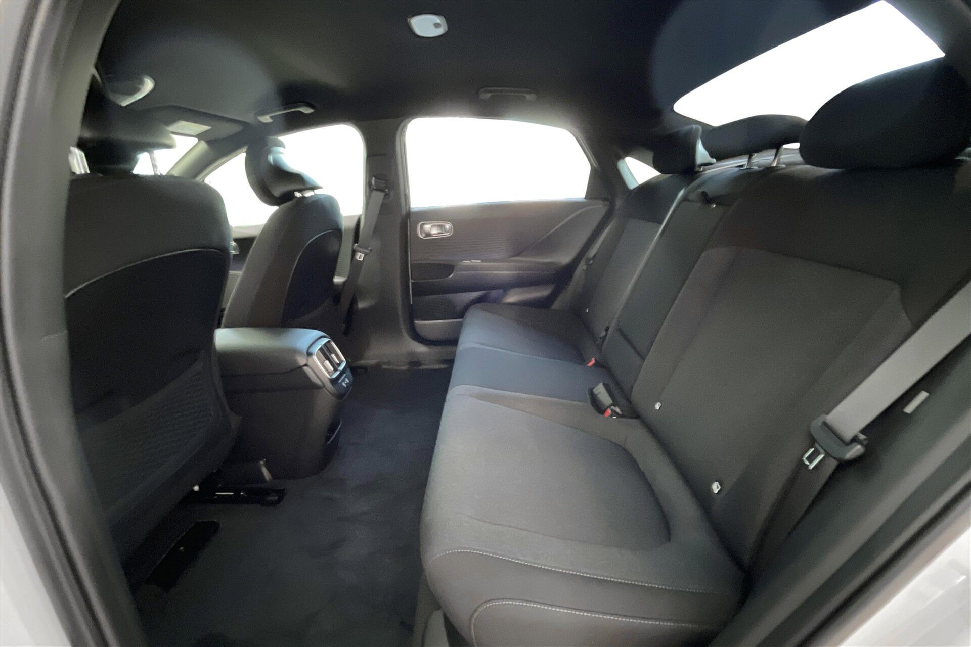 Hvid Hyundai Ioniq 6 fra 2024