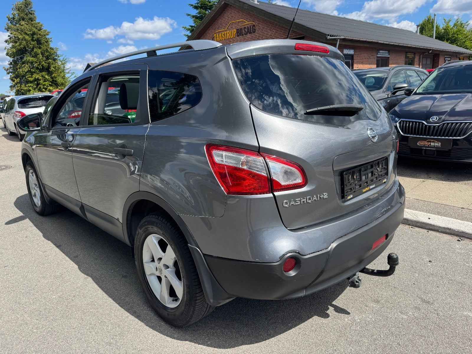 undefined Nissan Qashqai+2 fra 2012