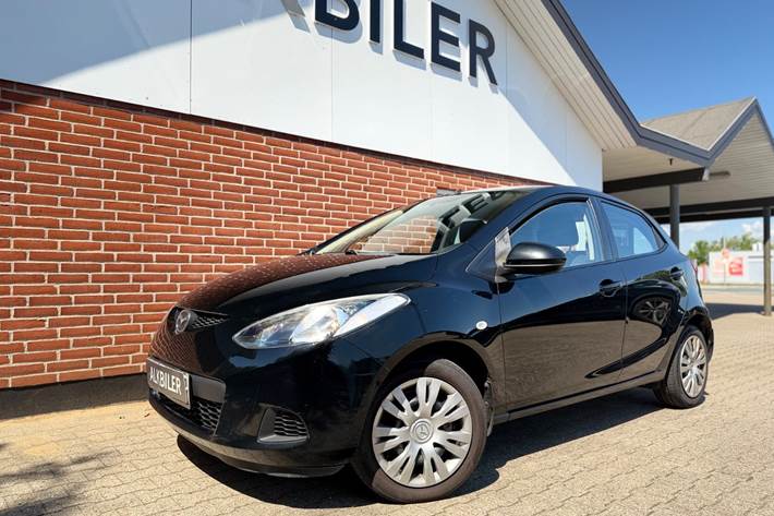 Sort Mazda 2 fra 2008