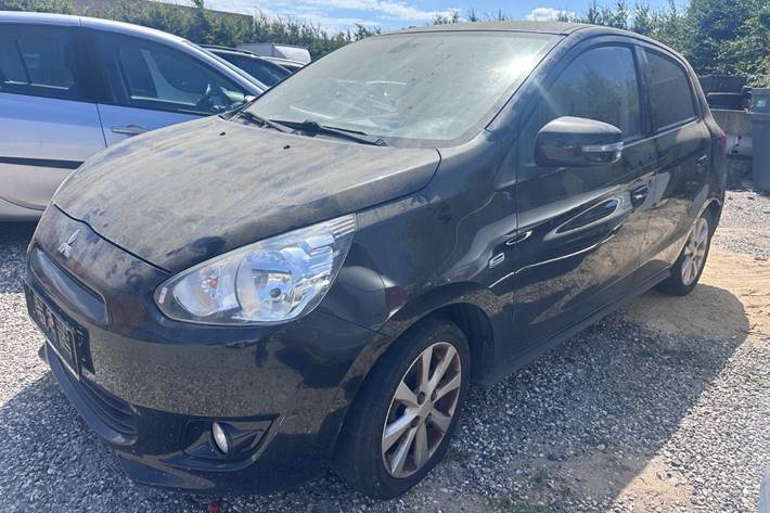 undefined Mitsubishi Space Star fra 2015