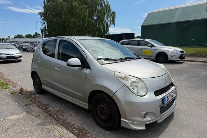 undefined Suzuki Alto fra 2011