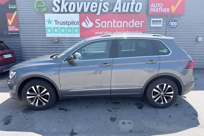 Grå VW Tiguan fra 2020