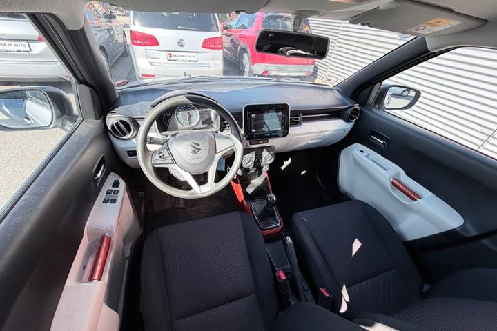 Grå Suzuki Ignis fra 2017