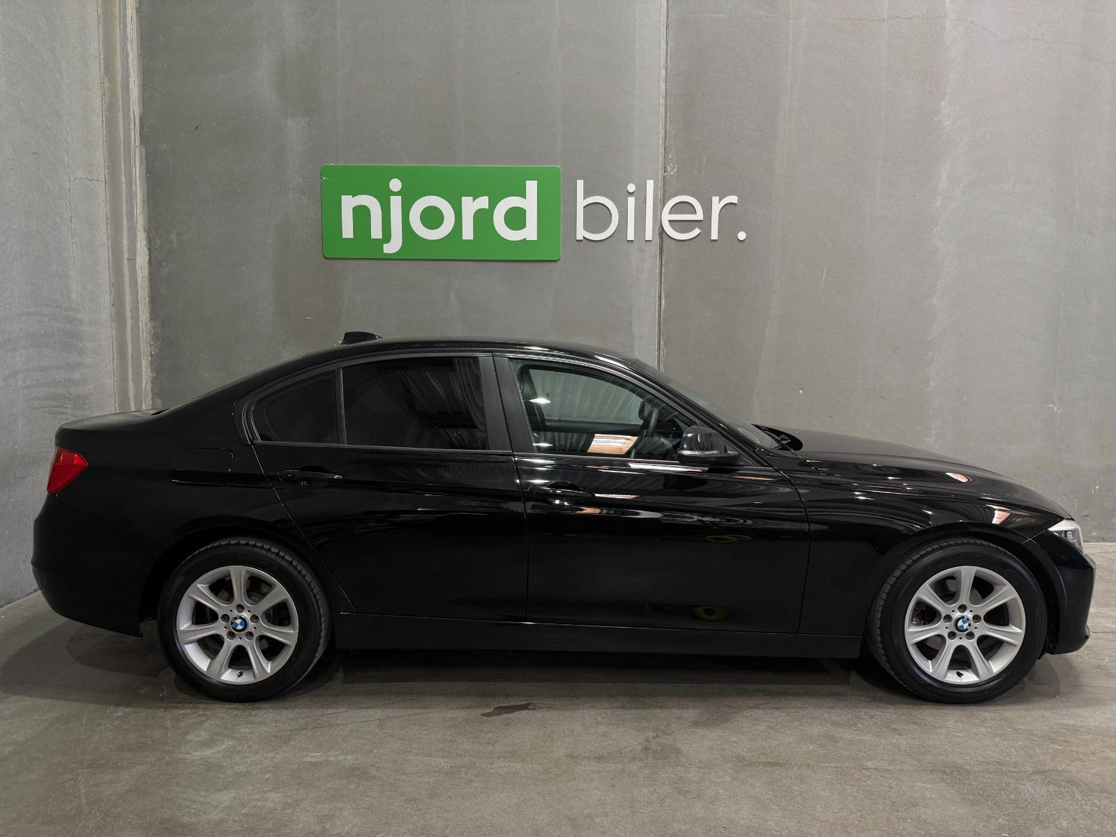 undefined BMW 316i fra 2014