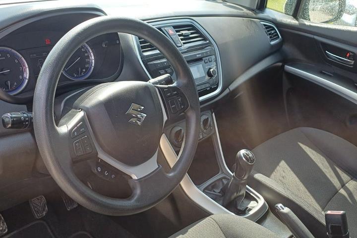 undefined Suzuki S-Cross fra 2016