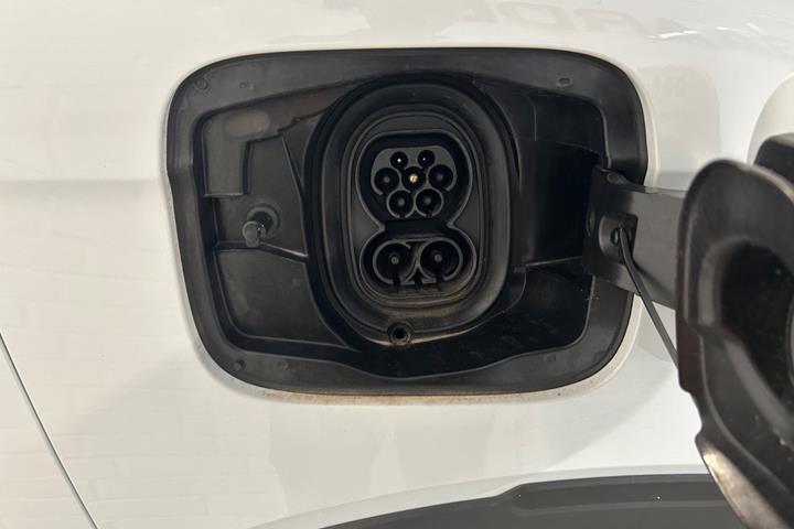 Hvid Skoda Elroq fra 2025
