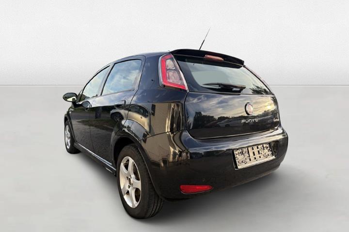 Grøn Fiat Punto fra 2014