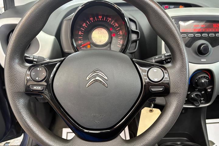 Grøn Citroën C1 fra 2014