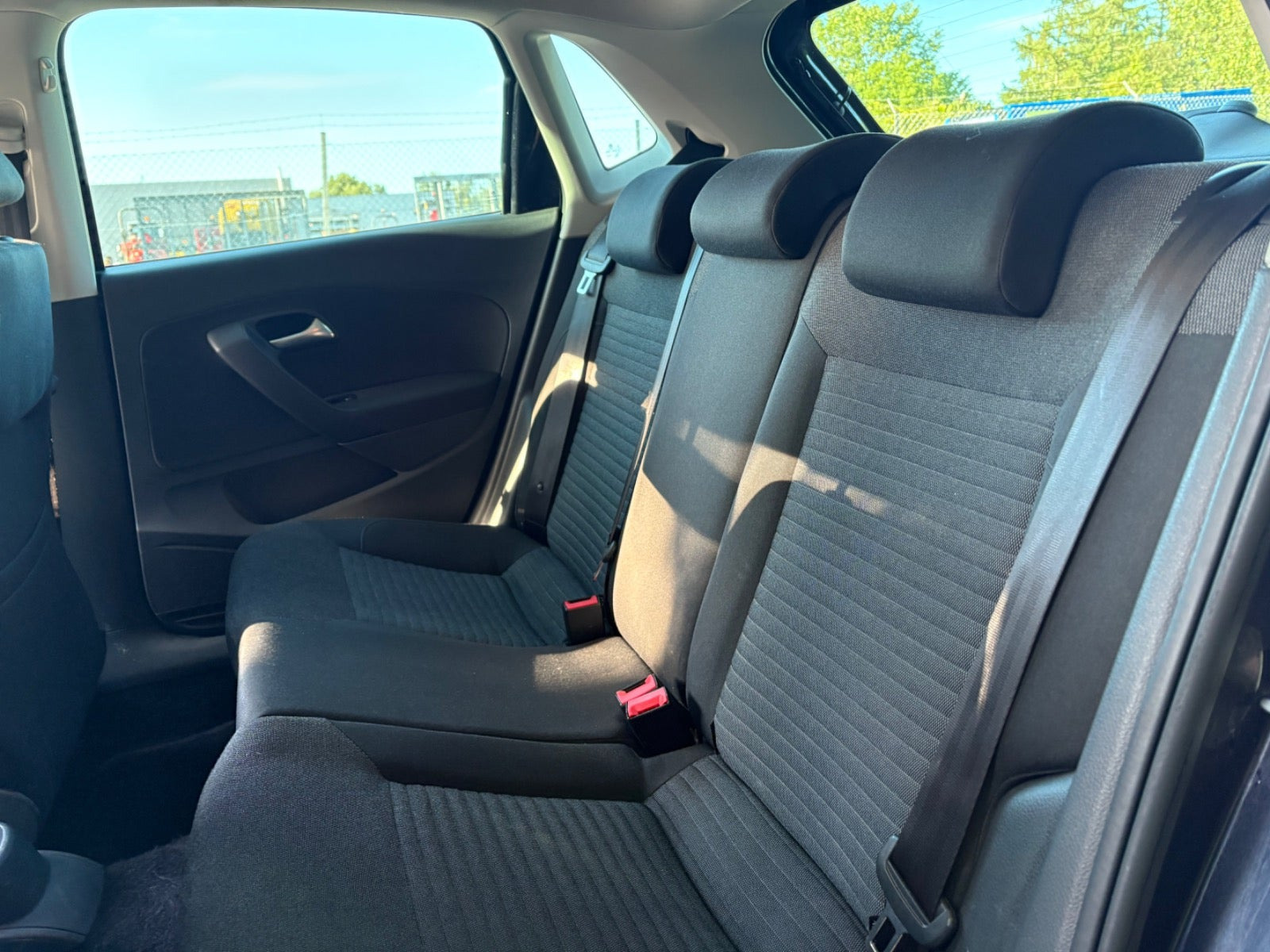 Grøn VW Polo fra 2013