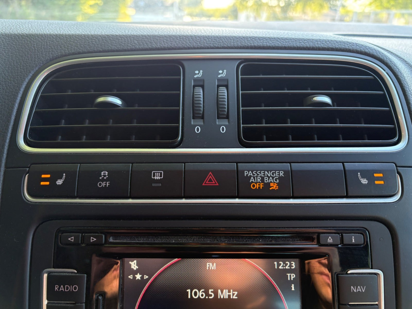 Grøn VW Polo fra 2013