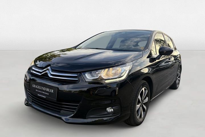 Grøn Citroën C4 fra 2018 set udefra