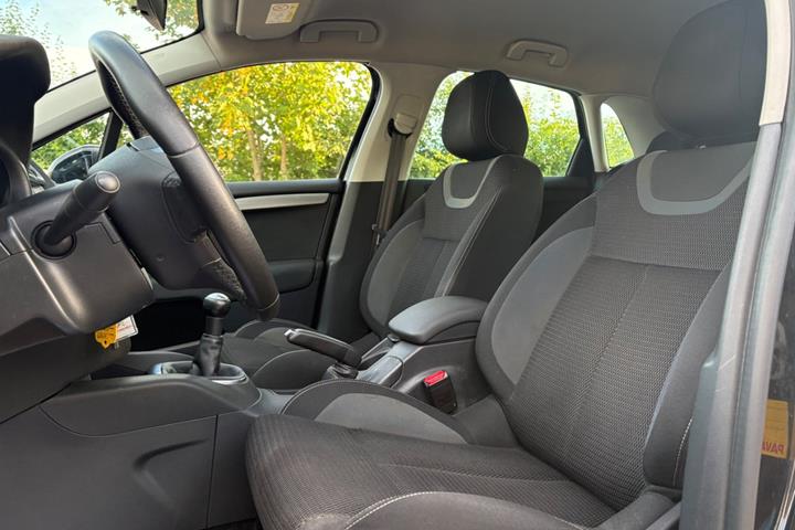 Grøn Citroën C4 fra 2018