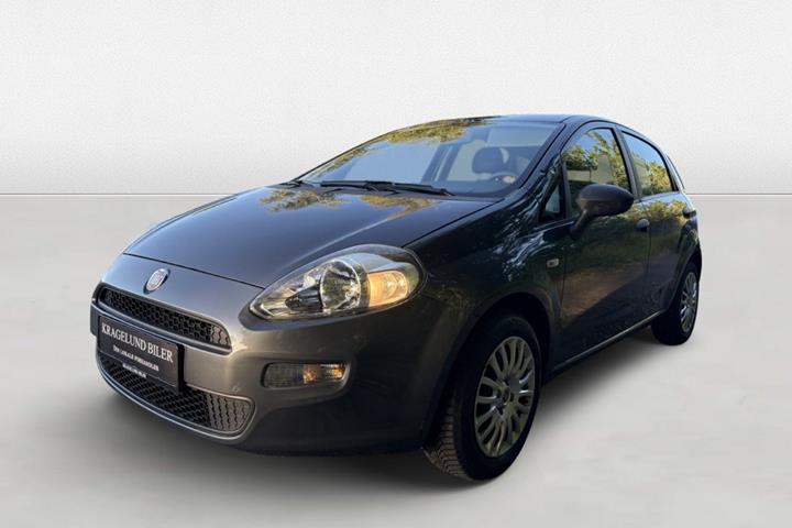 Grøn Fiat Punto fra 2012 set udefra