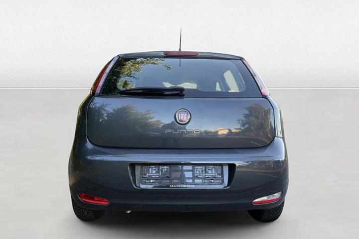Grøn Fiat Punto fra 2012