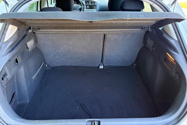 Grøn Citroën C4 fra 2018