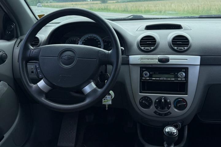 undefined Chevrolet Lacetti fra 2009 set indefra