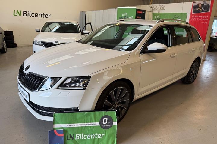 Hvid Skoda Octavia fra 2018