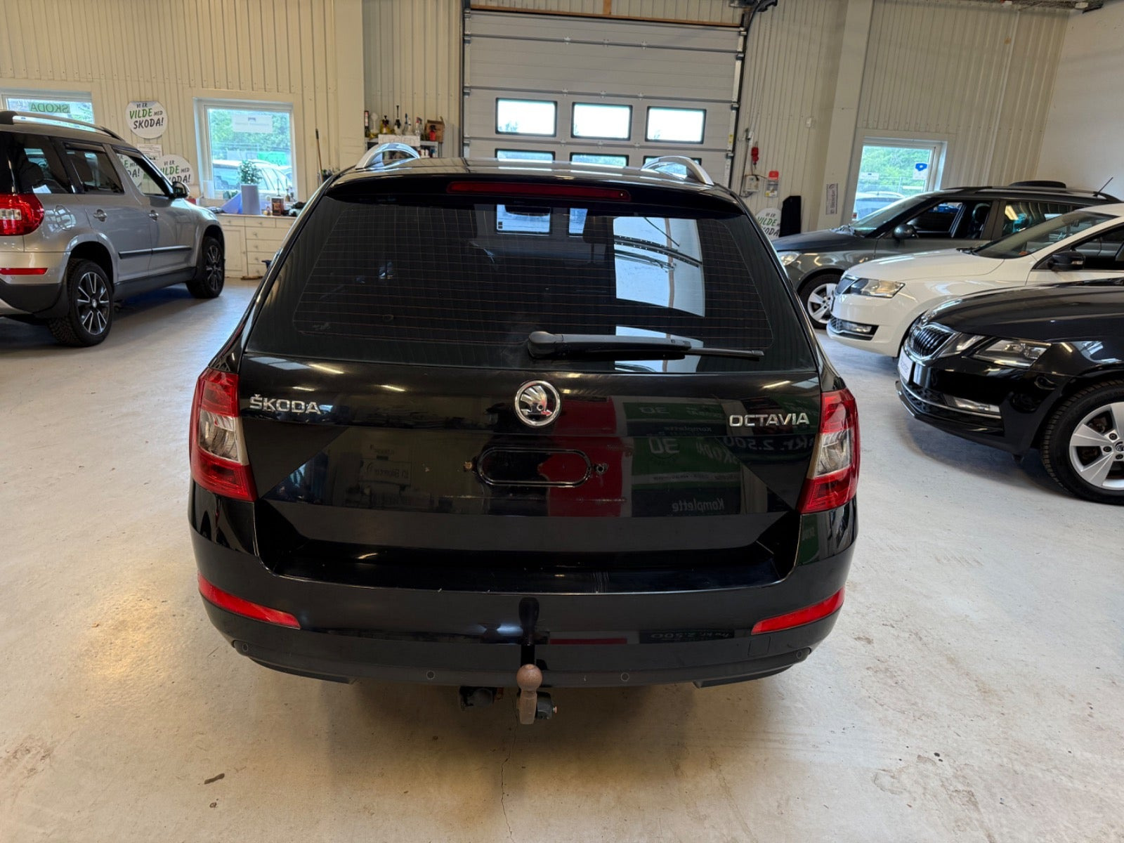 Sort Skoda Octavia fra 2017