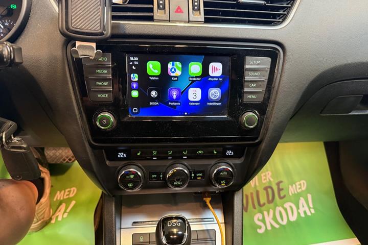 Sort Skoda Octavia fra 2017
