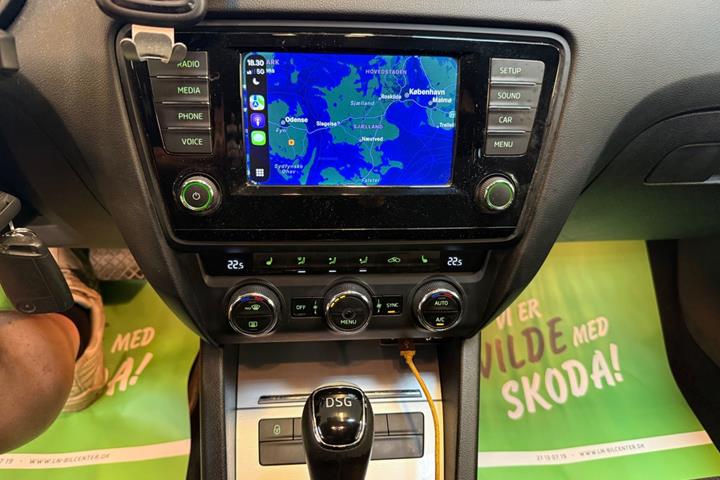 Sort Skoda Octavia fra 2017