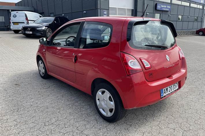 Rød Renault Twingo fra 2014